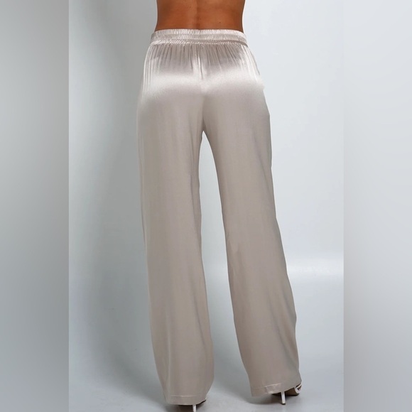 VALE Genta Poppy Pant and Dulce Top in Champagne Set - Picture 7 of 11